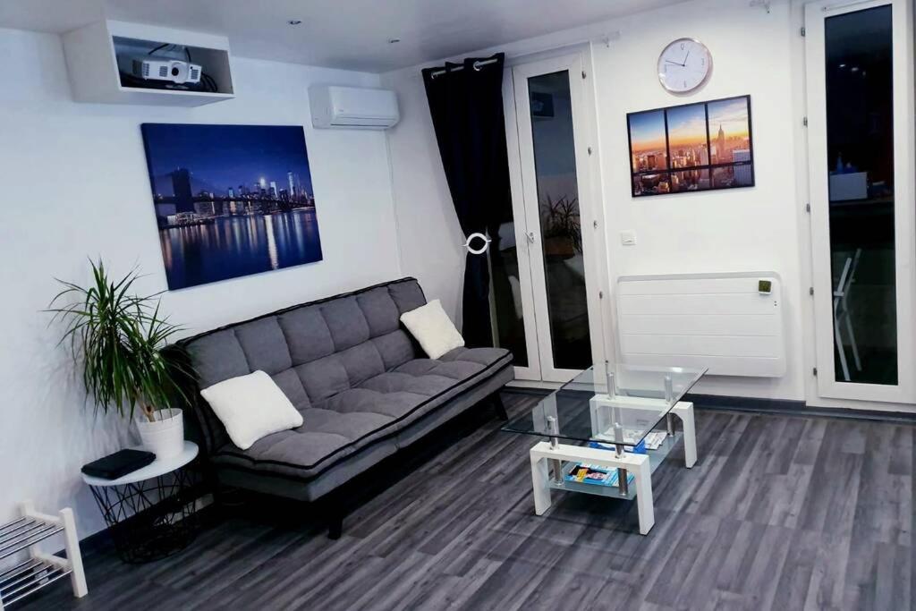 Superbe studio de 30m2 proche de Paris Poissy Exterior foto